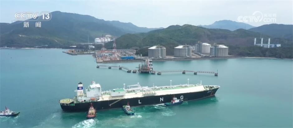 从天空到海洋 “中国制造”赋能高质量发展 “制造强国”步伐持续加快