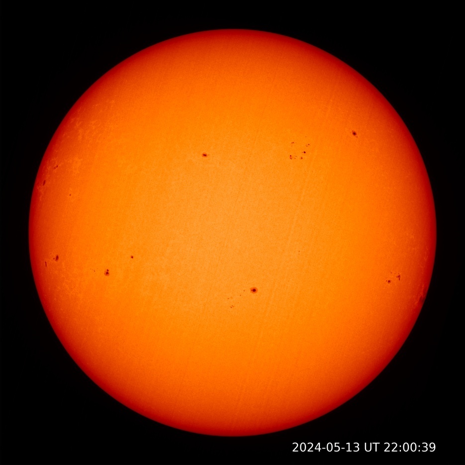 5月15日，太阳爆发X8.7级大耀斑！