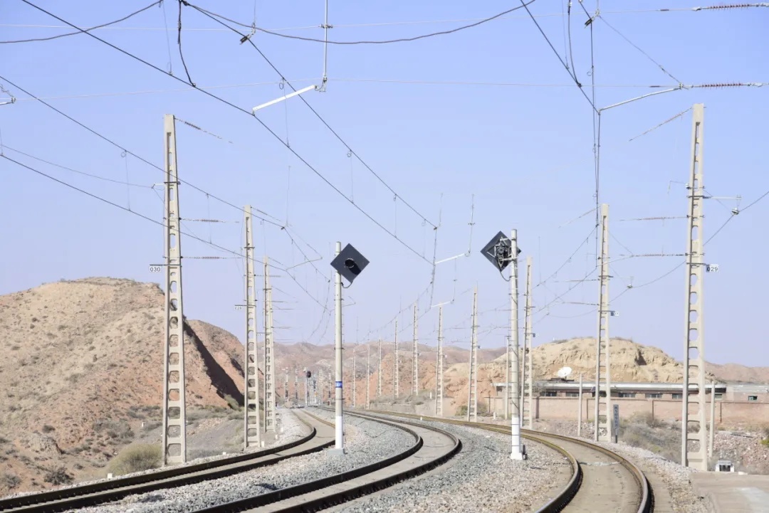 这条铁路7座车站名中都有这个字！