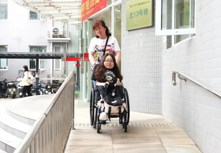 学校曾为她定制宿舍！“瓷娃娃”关淑婧，考研成功！