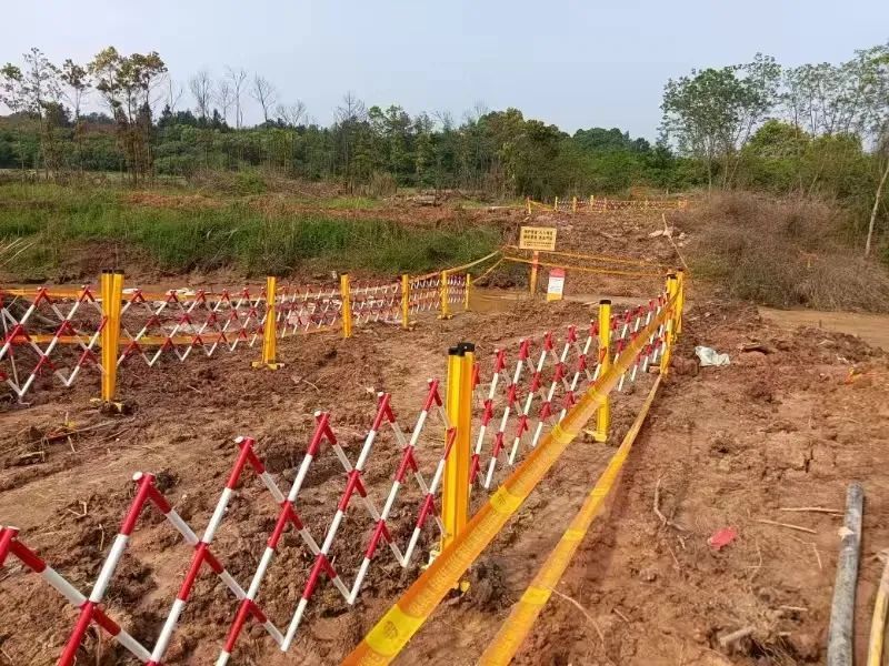 挖断光缆,长沙一男子被拘! 挖断光缆,长沙一男子被拘!