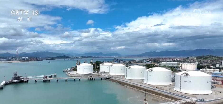 从天空到海洋 “中国制造”赋能高质量发展 “制造强国”步伐持续加快