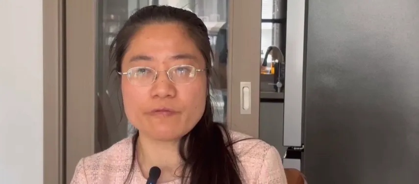 老人花100万网购，家中快递堆成山，却一个也不拆……