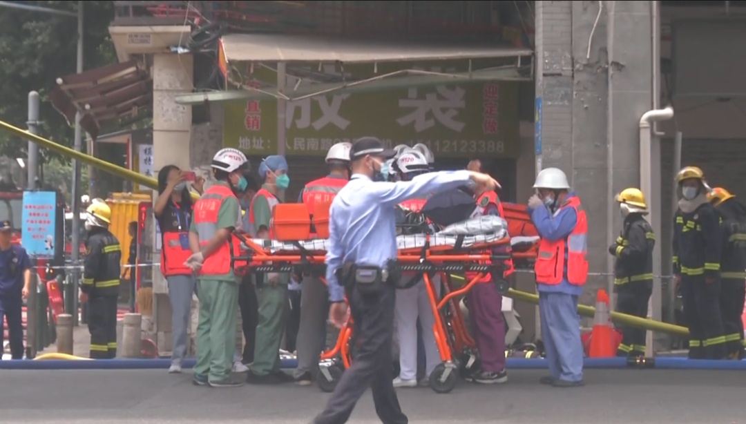 广州一批发市场突发火灾:致一人死亡 广州一批发市场突发火灾:致一人死亡