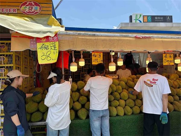 网传“榴莲4元1斤” ，昆明真的实现榴莲自由了吗？