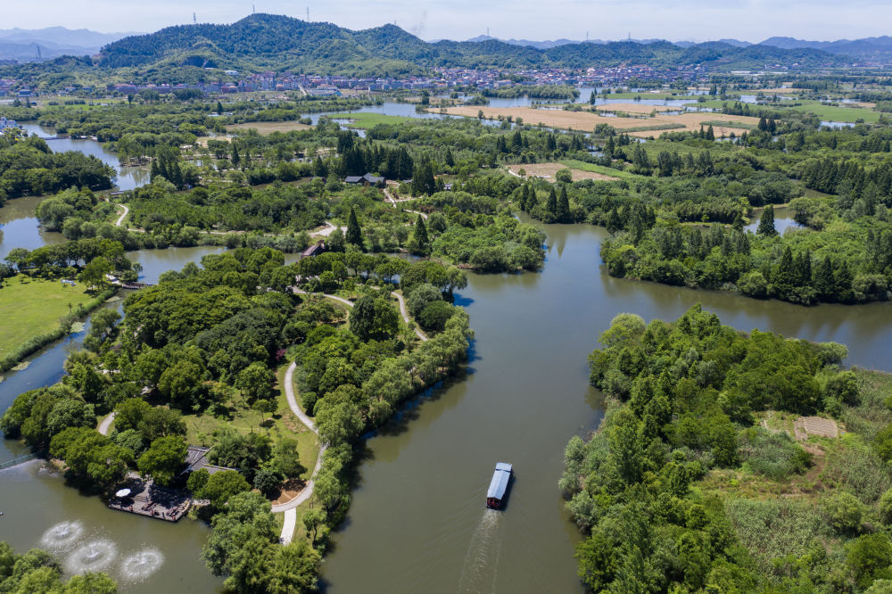 美丽中国｜夏花烂漫 水草丰茂——白塔湖国家湿地公园的初夏