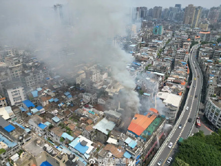 广州一服装批发市场起火，广州消防：搜救出1名人员，已无生命体征
