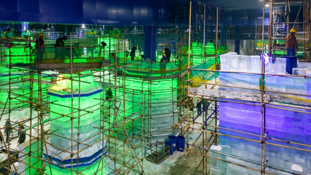 哈尔滨冰雪大世界梦幻冰雪馆冰建完成60% 6月竣工迎客