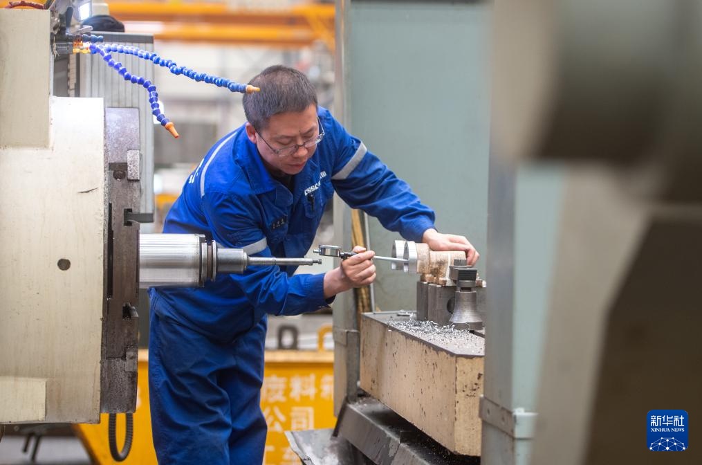 武汉:智能制造助力绿色航运 武汉:智能制造助力绿色航运