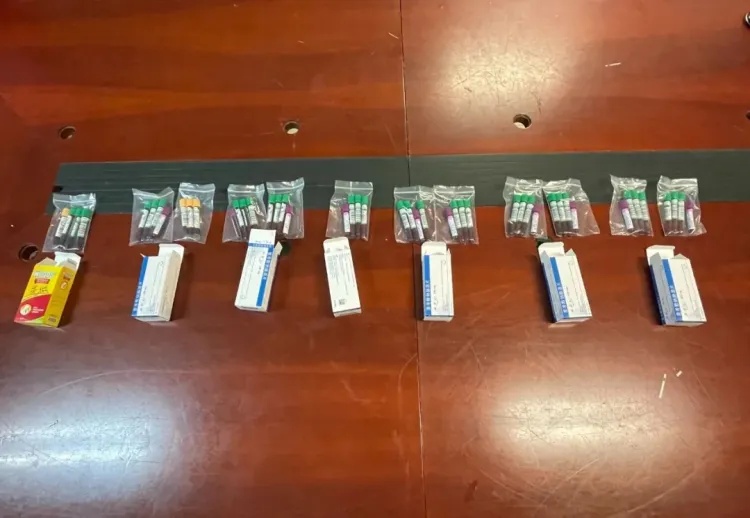 广州海关查获47管人体血液样本 广州海关查获47管人体血液样本