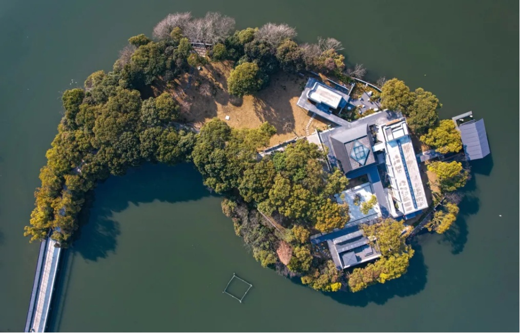 数字化时代，实体书店探步向前