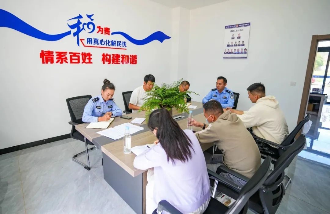 那天，她笑着笑着就哭了……