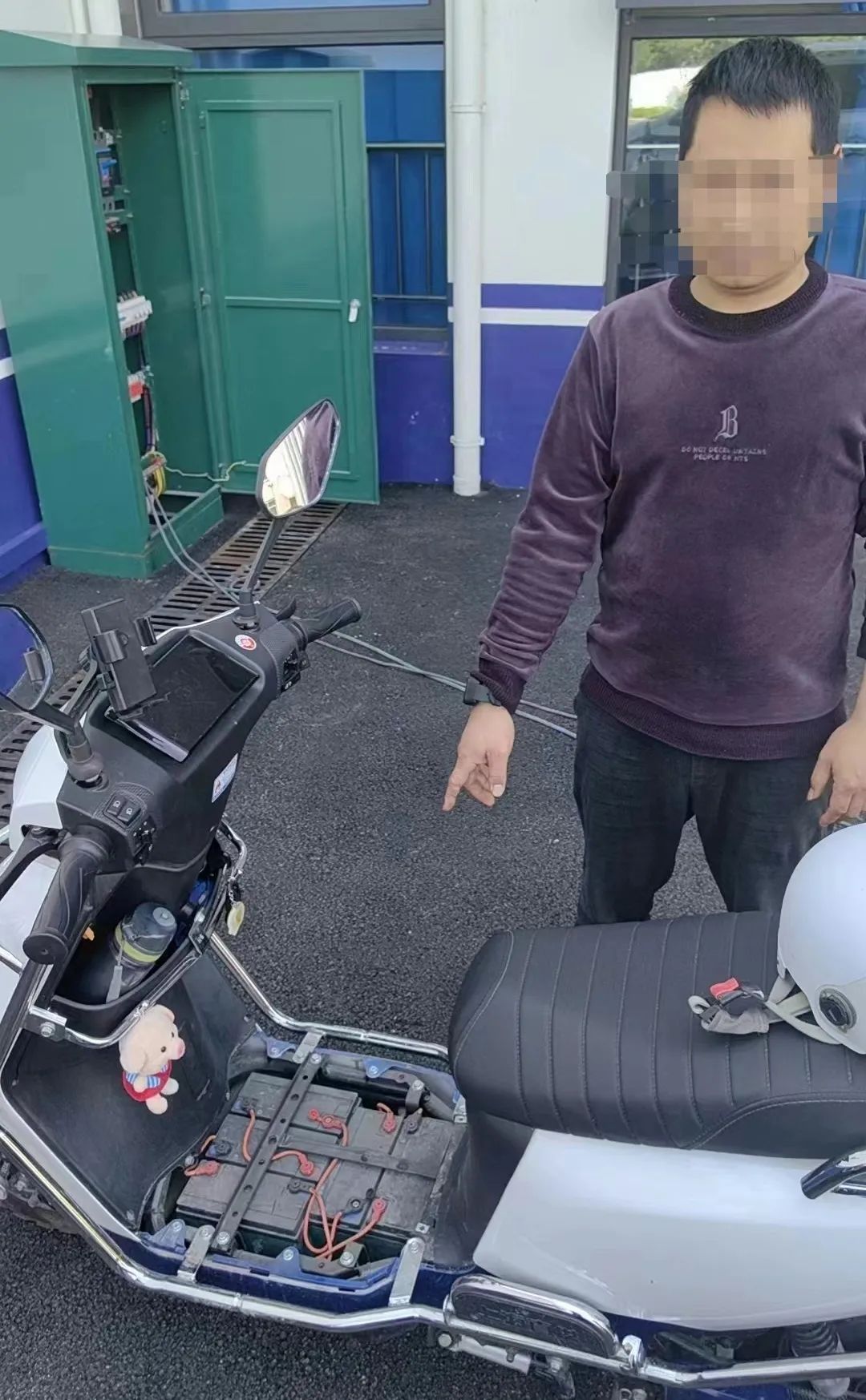 “熟人介绍”+“私人订制” 上海宝山警方捣毁一非法改装、销售超标电动自行车窝点