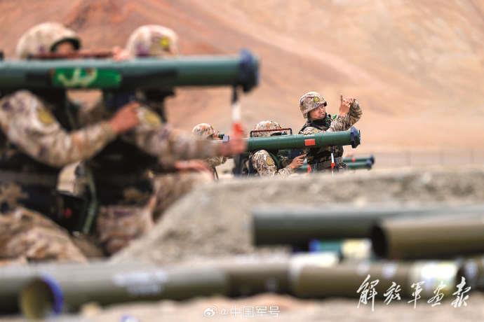 “不后悔,不后退!”高原官兵的口号令人泪目 “不后悔,不后退!”高原官兵的口号令人泪目