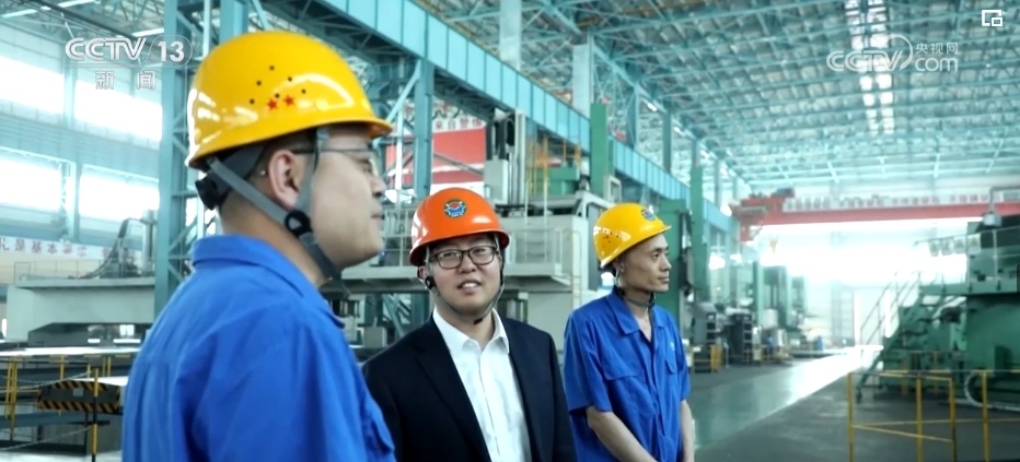 金融活水助力绿色产业蓬勃发展 “高碳”转型“低碳”擦亮“绿色中国”底色