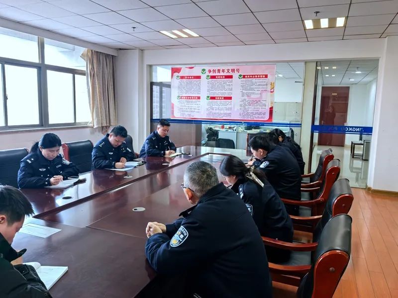 镇江一影业公司诈骗3.2亿! 镇江一影业公司诈骗3.2亿!