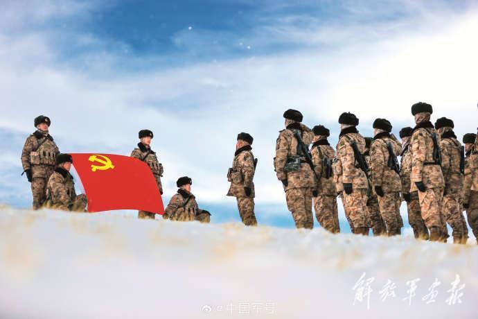 “不后悔,不后退!”高原官兵的口号令人泪目 “不后悔,不后退!”高原官兵的口号令人泪目