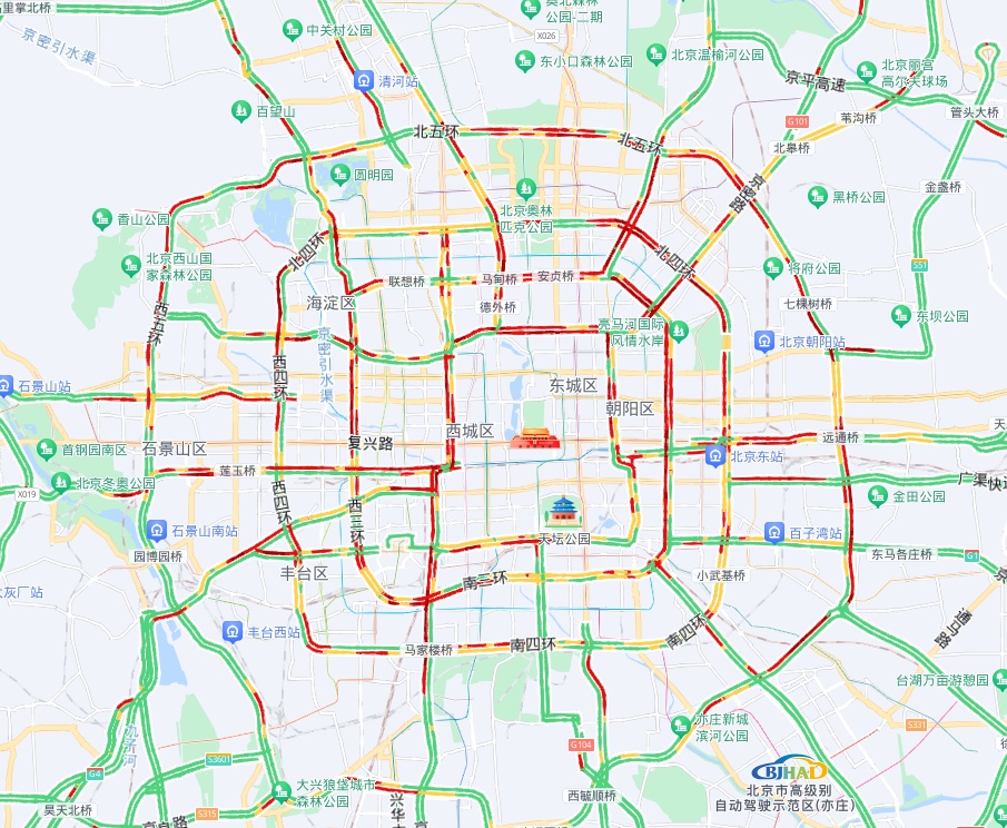 北京周末“风雨”轮岗，今日晚高峰严重拥堵 →