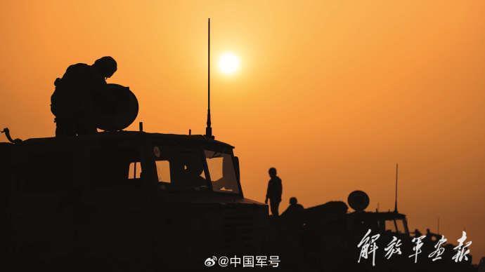 “不后悔,不后退!”高原官兵的口号令人泪目 “不后悔,不后退!”高原官兵的口号令人泪目