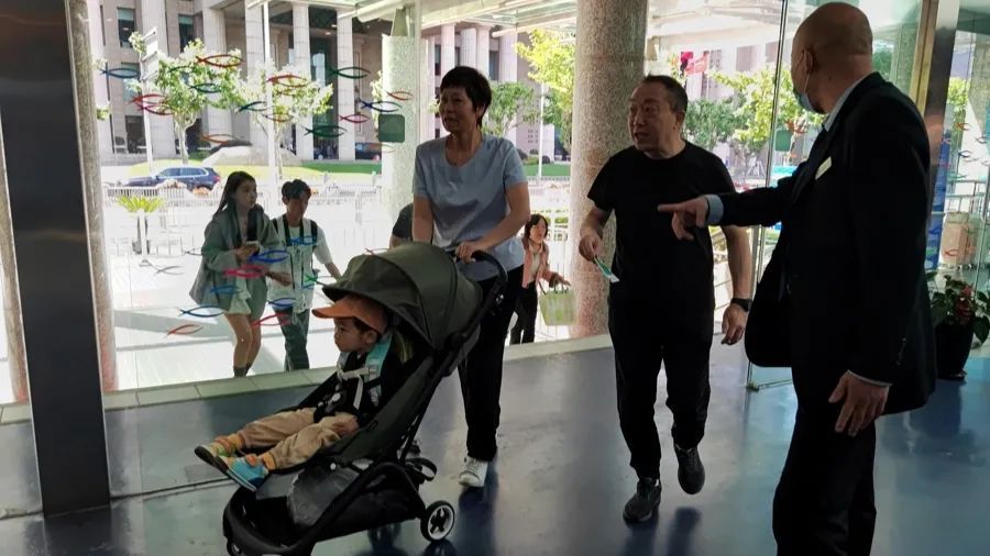 半价！不少上海人都在抢，10分钟就卖完了？今年怎么这么难？这些地方人从众→