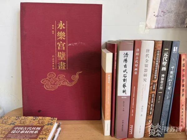 8年复原50多套汉服 南京女孩将壁画服饰变成现实 8年复原50多套汉服 南京女孩将壁画服饰变成现实