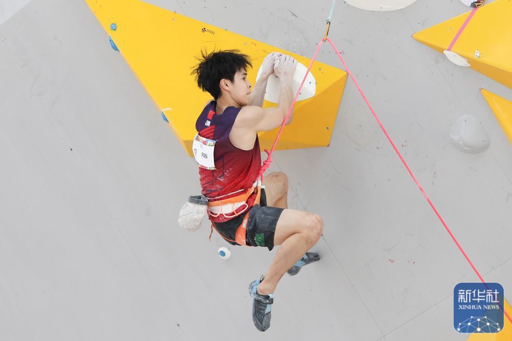 巴黎奥运预备式丨奥运会资格系列赛上海站：潘愚非无缘攀岩男子两项全能决赛
