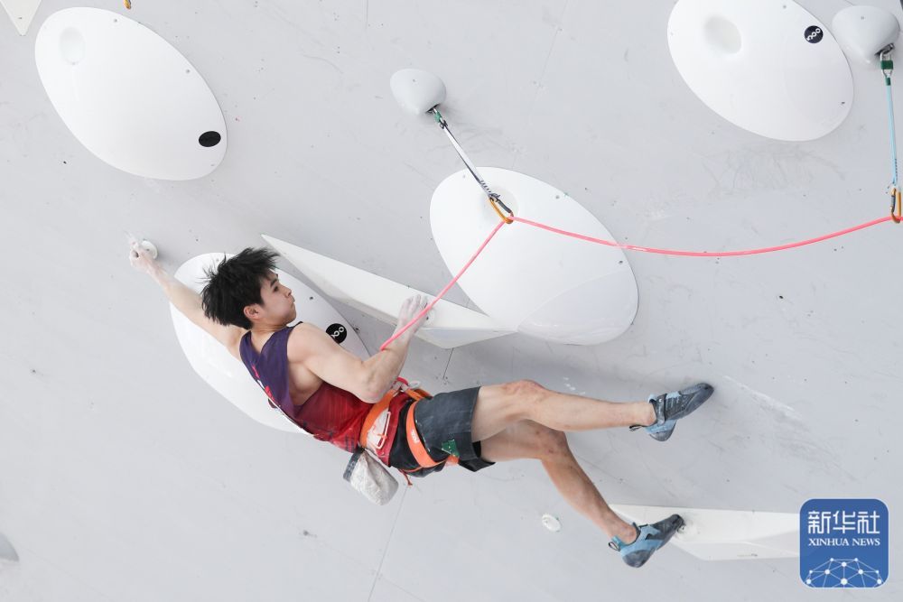 巴黎奥运预备式丨奥运会资格系列赛上海站：潘愚非无缘攀岩男子两项全能决赛