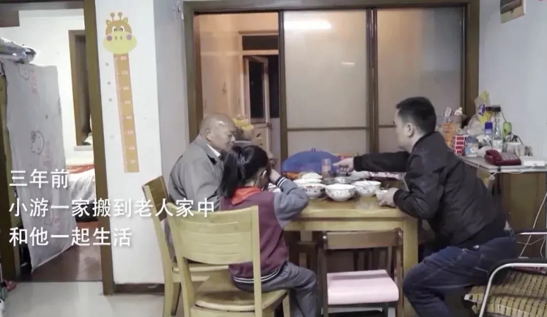 上海老人300万房产赠水果摊主,家属反对闹上公堂……二审宣判 上海老人300万房产赠水果摊主,家属反对闹上公堂……二审宣判