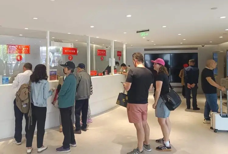 价格腰斩，10分钟就卖完了？不少上海人都在抢，这些地方统统人从众→