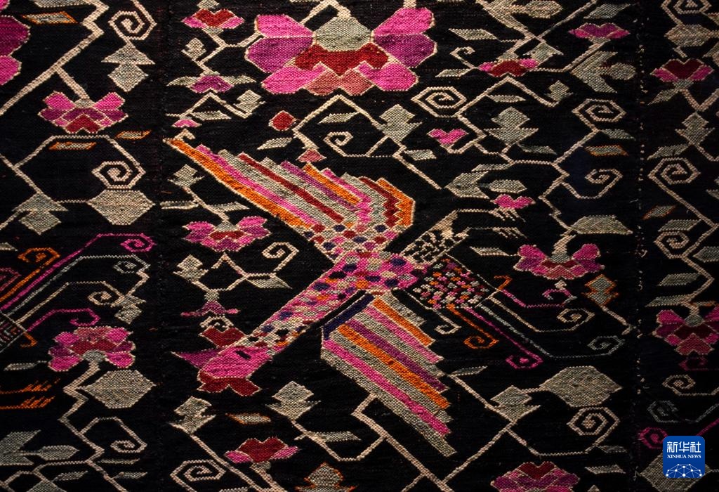 新华全媒＋丨高校博物馆奇妙之旅：北京服装学院民族服饰博物馆