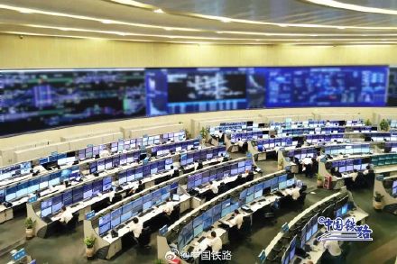 1至4月全国铁路发送旅客13.7亿人次 1至4月全国铁路发送旅客13.7亿人次