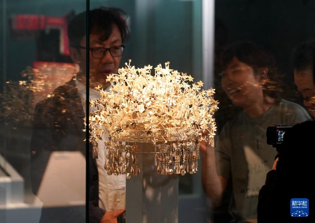 新华全媒＋丨高校博物馆奇妙之旅：北京服装学院民族服饰博物馆