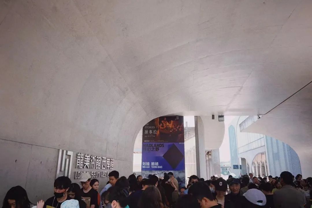 价格腰斩，10分钟就卖完了？不少上海人都在抢，这些地方统统人从众→