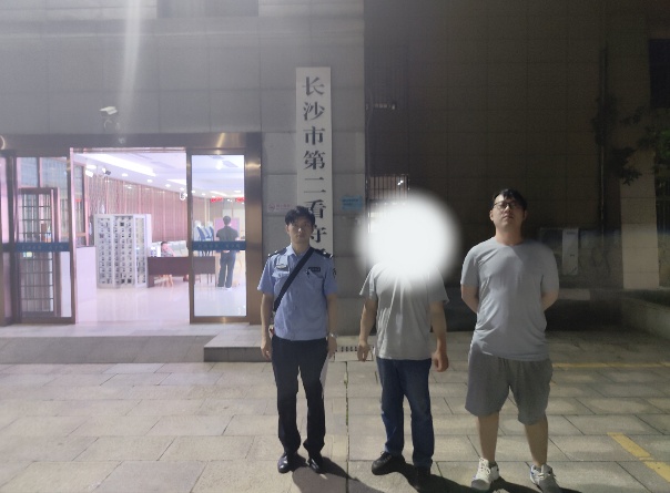 酒后扰民,暴力袭警!这名男子被刑拘! 酒后扰民,暴力袭警!这名男子被刑拘!