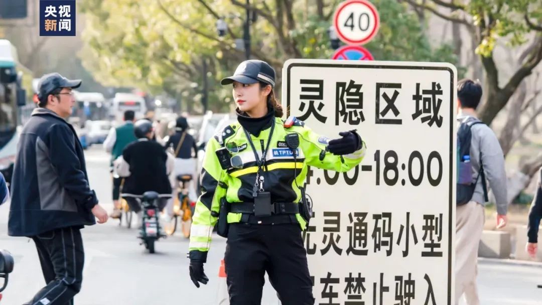 听说，杭州最近的“流量担当”是她
