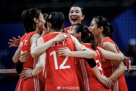 祝贺！中国女排3比1逆转塞尔维亚女排
