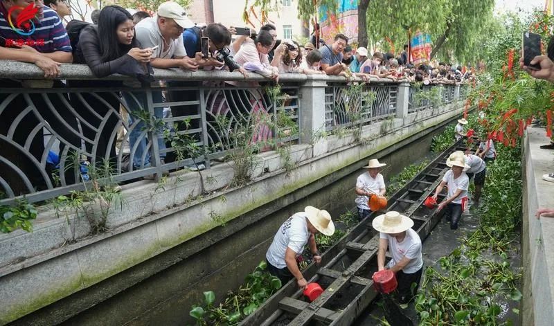 全国现存最古老龙舟！592岁盐步老龙“重出江湖”