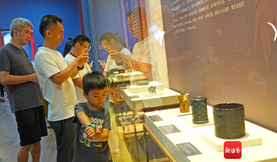 精美绝伦!故宫博物院深藏的这些海南“传家宝”,回乡展出啦 精美绝伦!故宫博物院深藏的这些海南“传家宝”,回乡展出啦