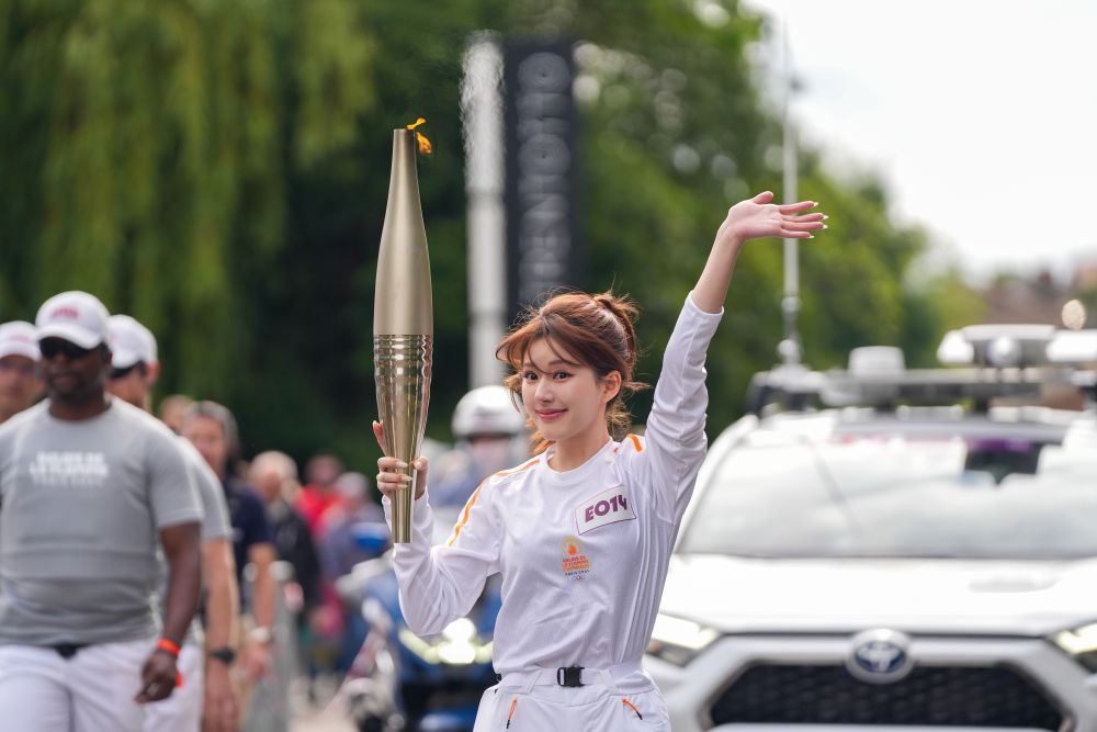 巴黎奥运会|巴黎奥运会火炬传递上演“中国接力”