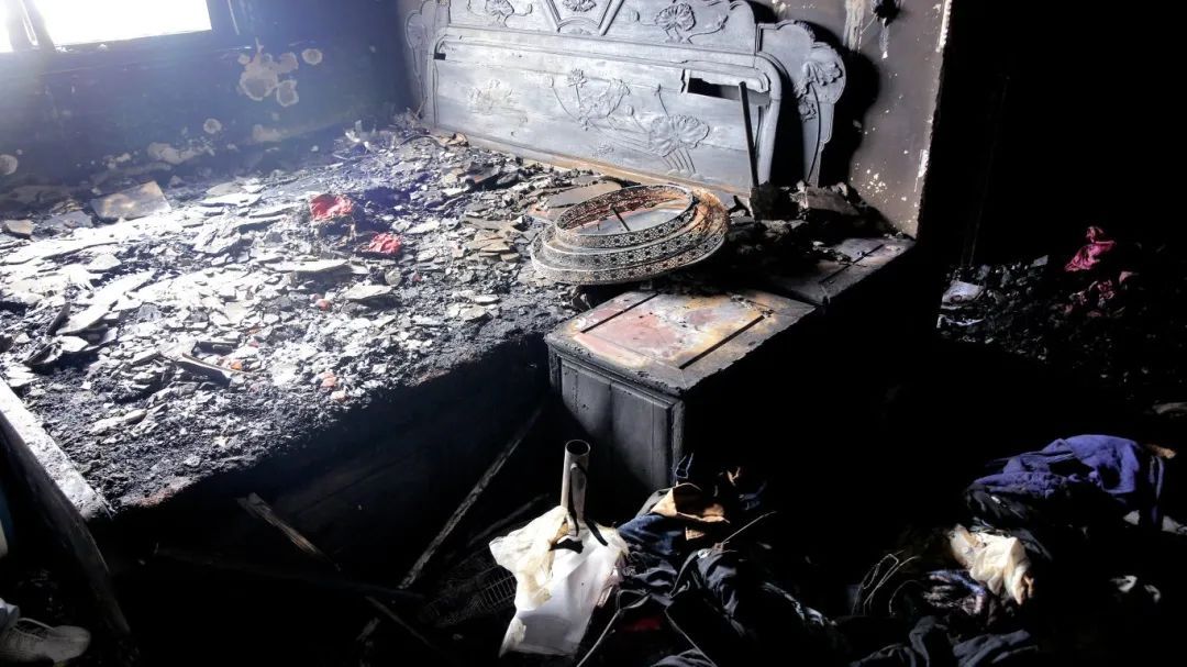 事发突然!整间卧室烧光!很多杭州人最近也在用它,赶紧自查 事发突然!整间卧室烧光!很多杭州人最近也在用它,赶紧自查