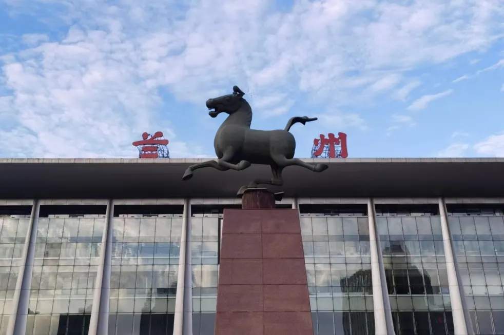 “国宝”亮相新高铁站？“本尊”限时返场！