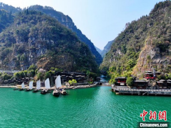 湖北宜昌：非遗融入山水间