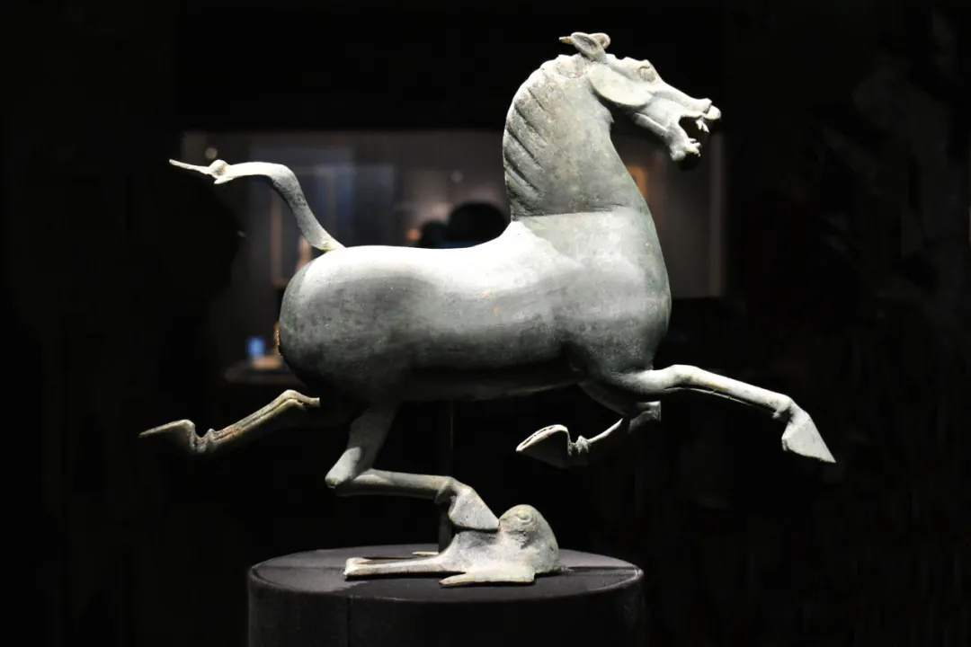 “国宝”亮相新高铁站？“本尊”限时返场！