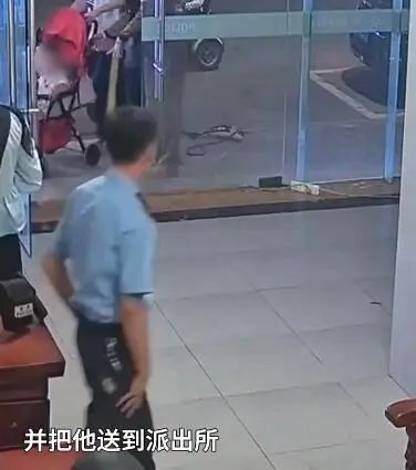 三亚15岁学生“捡”到1岁半走失小男孩，立即做了这件事……