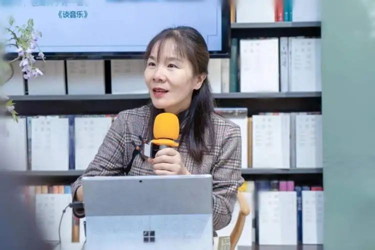10天狂赚4亿！上海知名演员感叹“美得像场梦”，很多人已经行动→