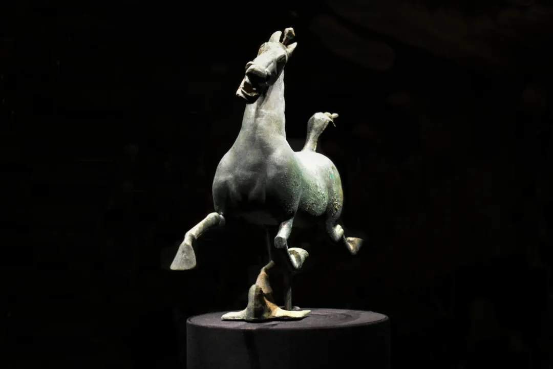 “国宝”亮相新高铁站？“本尊”限时返场！