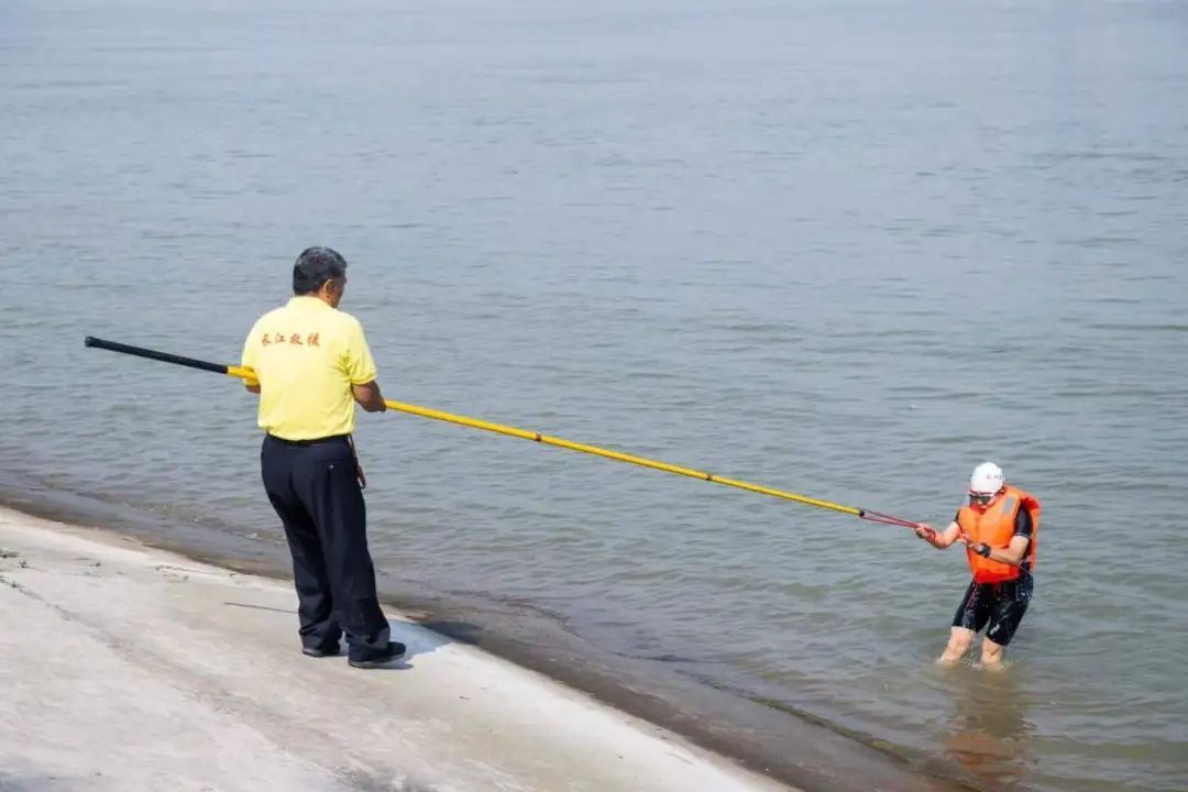 这堂长江边的青少年“防溺水”安全课生动又实用