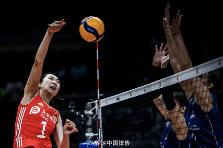 祝贺！中国女排3比1逆转塞尔维亚女排
