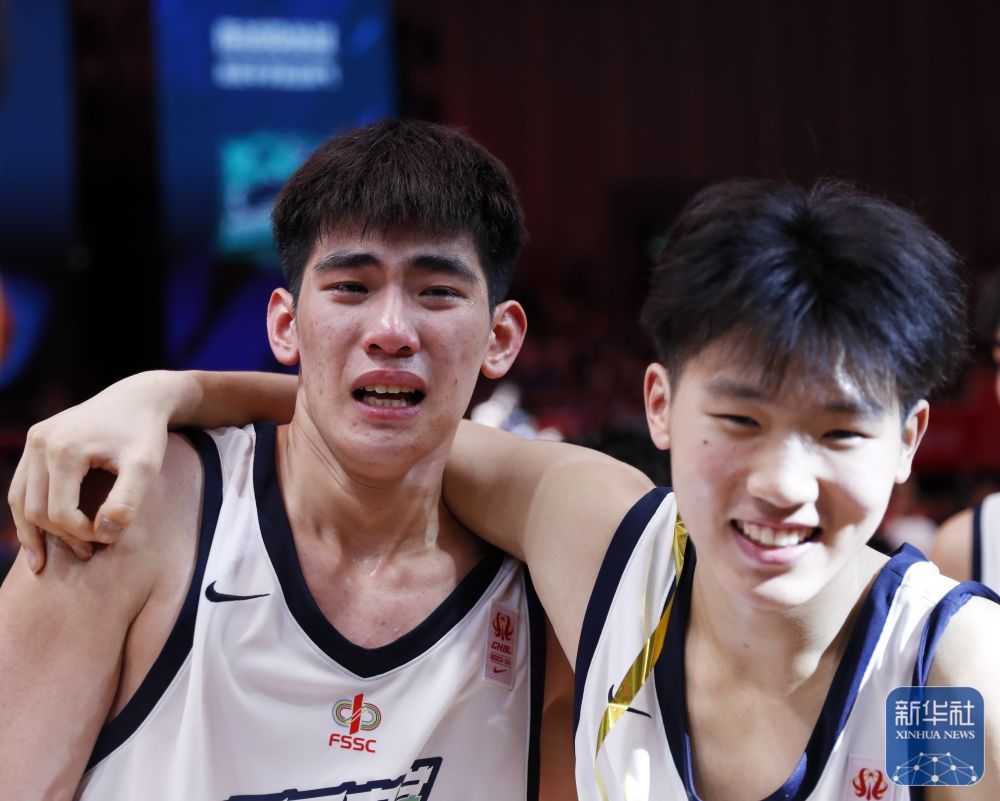 篮球丨耐高联赛：湖南地质中学获男子组总冠军
