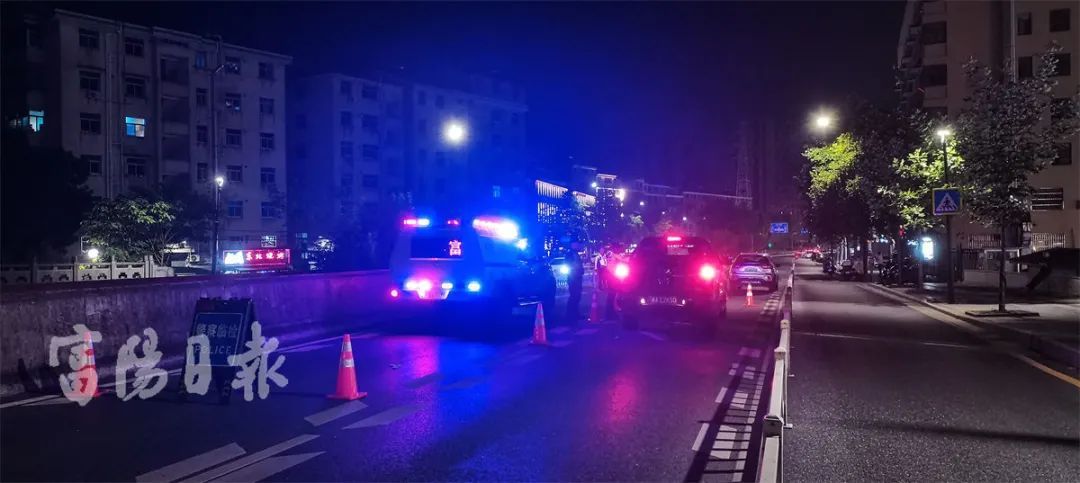 深夜杭州街头，男子当场后悔，只因做了这件事……